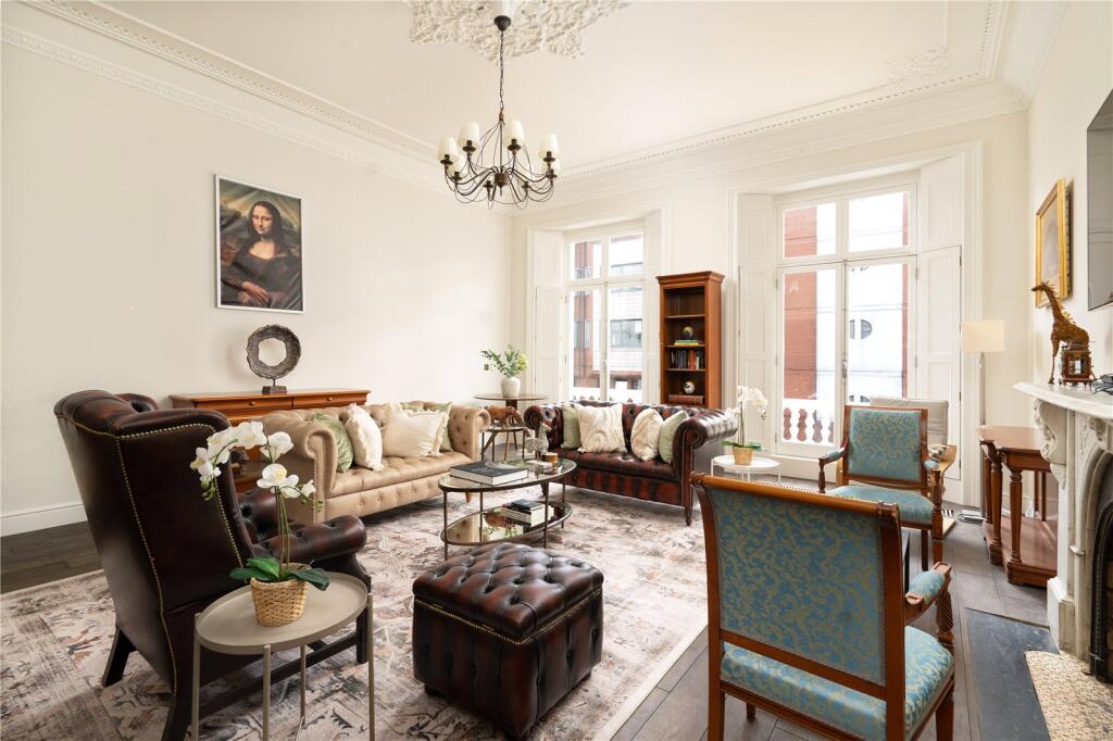 4 bedroom maisonette for sale in Queensberry Place, South Kensington, London, SW7